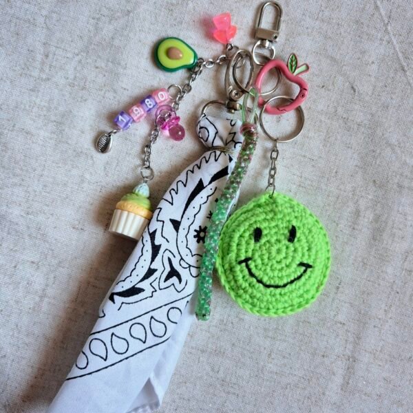 Grigri de sac original vintage - smiley vert au crochet