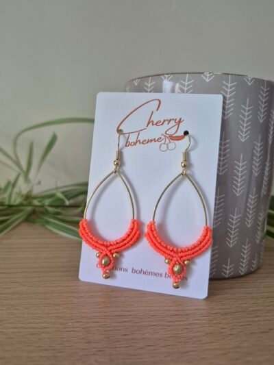 Boucles d’oreilles en micro-macramé