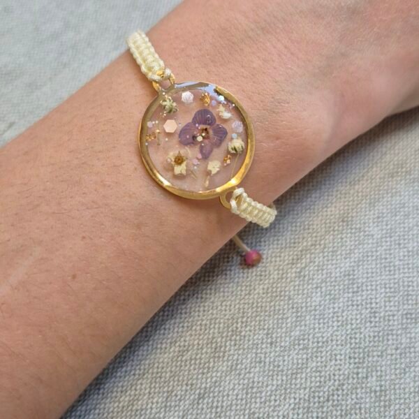 Atelier | Crée ton bracelet en résine & fleurs séchées